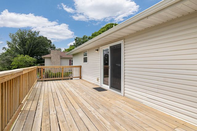 806 N 13th Street, Ozark, MO 65721