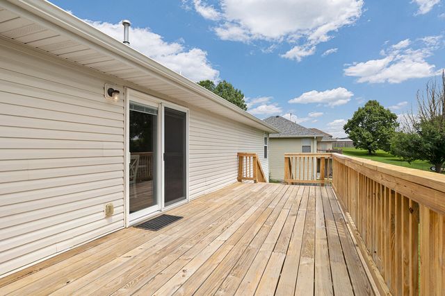806 N 13th Street, Ozark, MO 65721