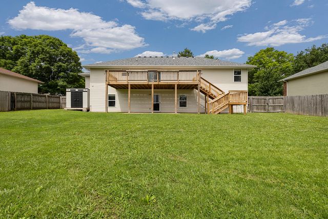 806 N 13th Street, Ozark, MO 65721