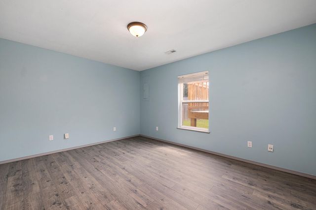 806 N 13th Street, Ozark, MO 65721