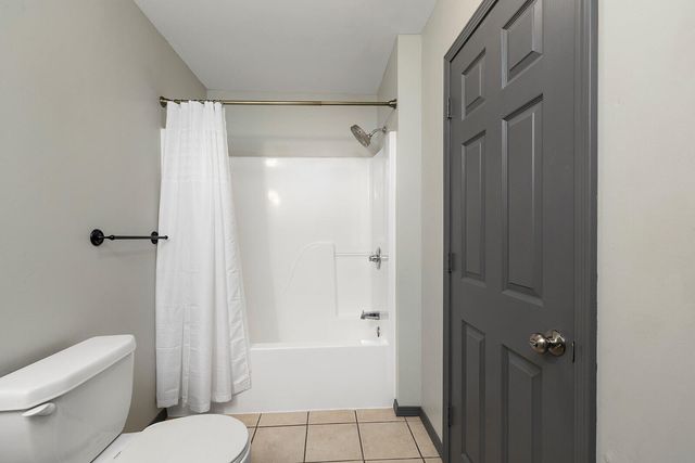 806 N 13th Street, Ozark, MO 65721