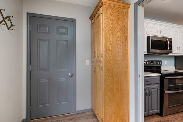 806 N 13th Street, Ozark, MO 65721