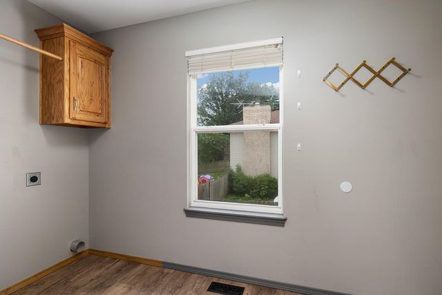 806 N 13th Street, Ozark, MO 65721