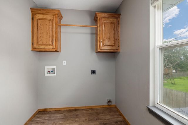806 N 13th Street, Ozark, MO 65721