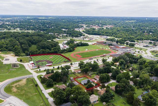 806 N 13th Street, Ozark, MO 65721
