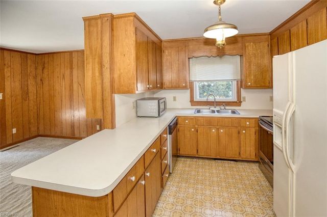 4012 Buchanan DR, Hampton, VA 23669