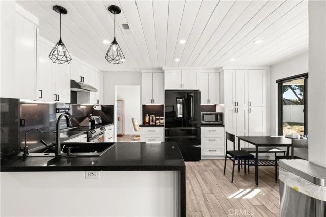 29042 Mango Court, Lake Elsinore, CA 92530