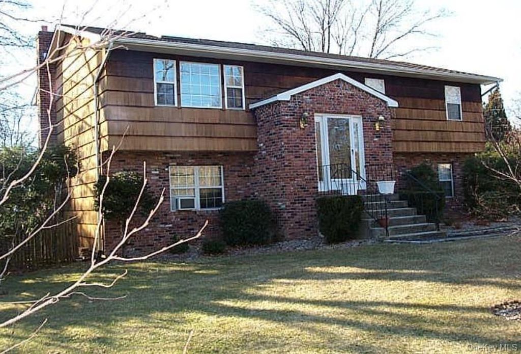 271 Berry Hill Road, Syosset, NY 11791