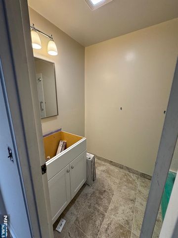 255 Piermont Road 6, Cresskill, NJ 07626