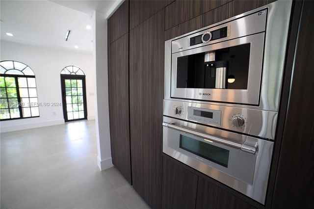 1345 Hollywood Boulevard, Hollywood, FL 33019