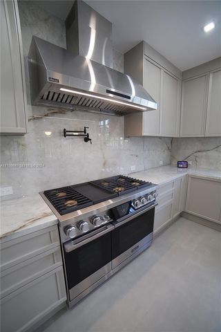 1345 Hollywood Boulevard, Hollywood, FL 33019