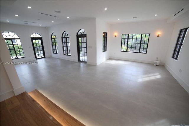 1345 Hollywood Boulevard, Hollywood, FL 33019