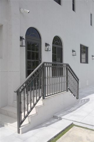 1345 Hollywood Boulevard, Hollywood, FL 33019
