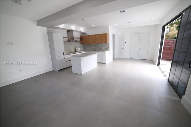 1345 Hollywood Boulevard, Hollywood, FL 33019