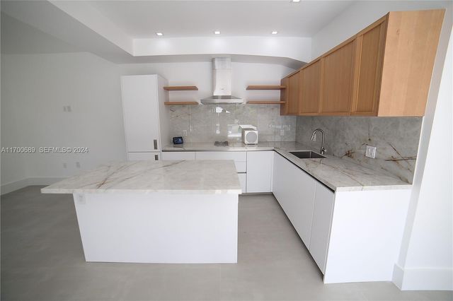 1345 Hollywood Boulevard, Hollywood, FL 33019