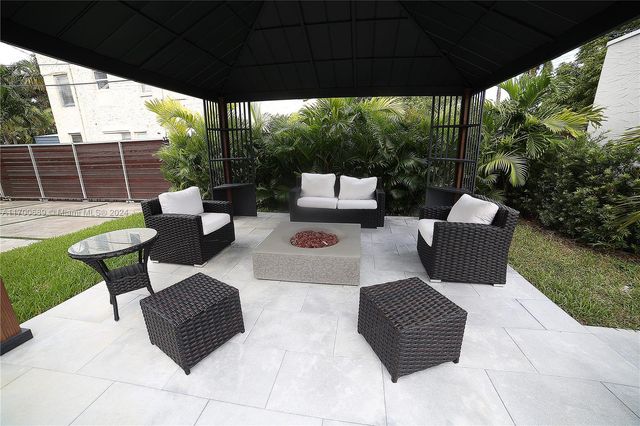 1345 Hollywood Boulevard, Hollywood, FL 33019