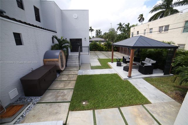 1345 Hollywood Boulevard, Hollywood, FL 33019
