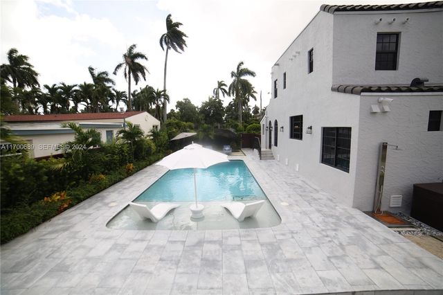 1345 Hollywood Boulevard, Hollywood, FL 33019