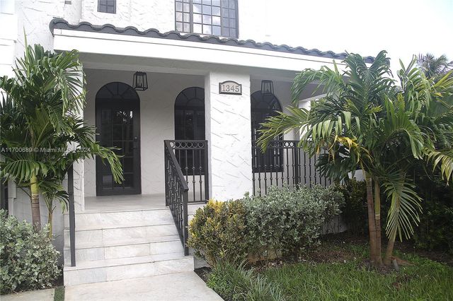 1345 Hollywood Boulevard, Hollywood, FL 33019