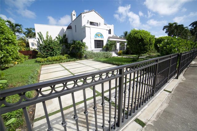 1345 Hollywood Boulevard, Hollywood, FL 33019