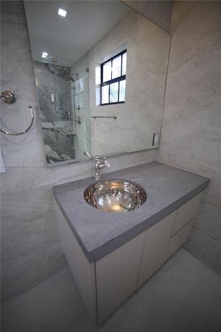 1345 Hollywood Boulevard, Hollywood, FL 33019