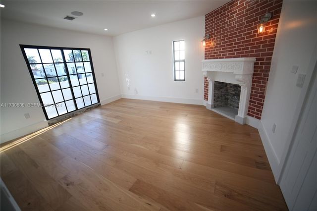 1345 Hollywood Boulevard, Hollywood, FL 33019