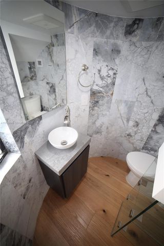 1345 Hollywood Boulevard, Hollywood, FL 33019