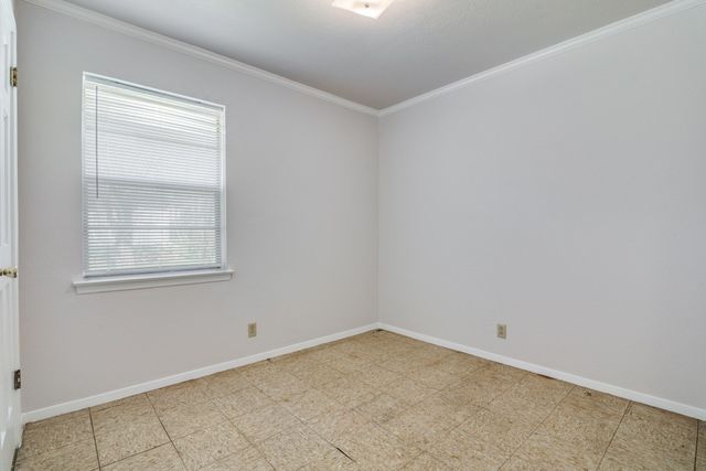 1229 Greenbrier Drive, Mesquite, TX 75149