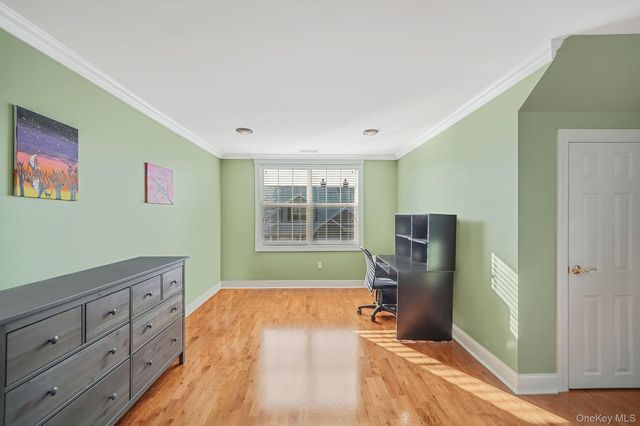 116 Maya Circle, Central Islip, NY 11722