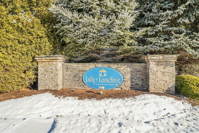 116 Maya Circle, Central Islip, NY 11722