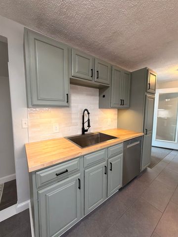 41 Laura Lane, Keene, NH 03431