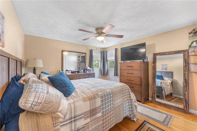 149 Grassmere Avenue, East Providence, RI 02914