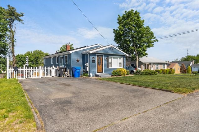 149 Grassmere Avenue, East Providence, RI 02914