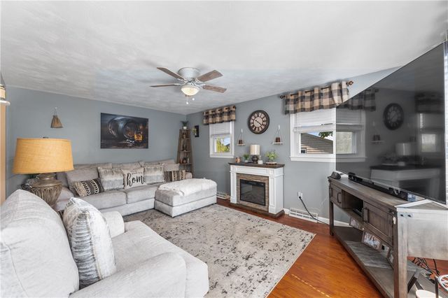 149 Grassmere Avenue, East Providence, RI 02914