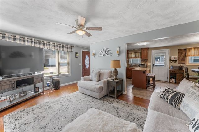 149 Grassmere Avenue, East Providence, RI 02914