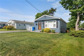 149 Grassmere Avenue, East Providence, RI 02914