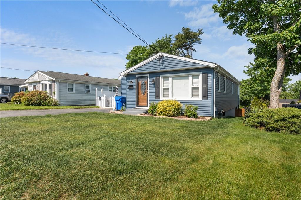 149 Grassmere Avenue, East Providence, RI 02914