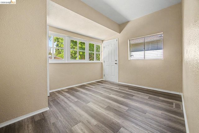 704 W 9Th St, Antioch, CA 94509