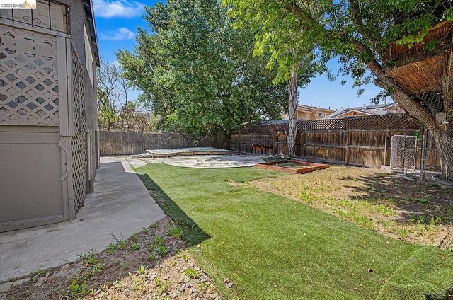 704 W 9Th St, Antioch, CA 94509