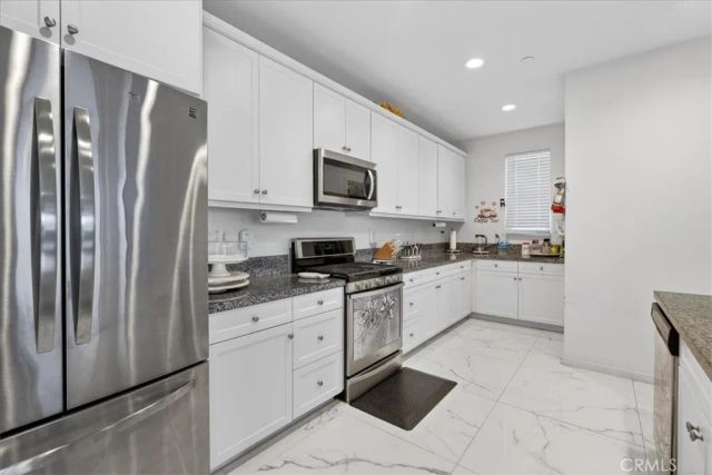 9701 Hawkeye Lane, Anaheim, CA 92804