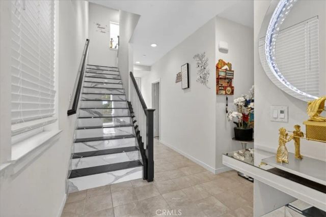 9701 Hawkeye Lane, Anaheim, CA 92804