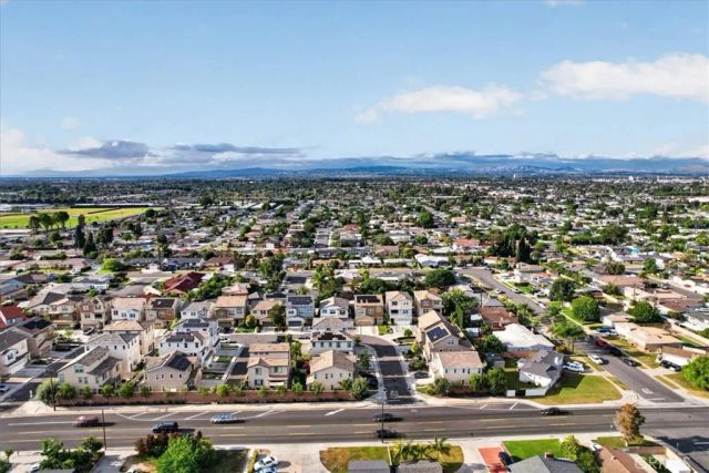 9701 Hawkeye Lane, Anaheim, CA 92804