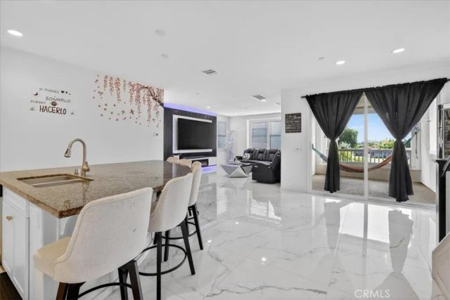 9701 Hawkeye Lane, Anaheim, CA 92804