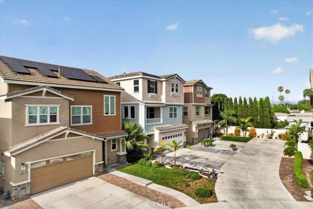9701 Hawkeye Lane, Anaheim, CA 92804