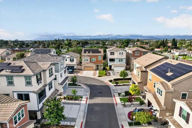 9701 Hawkeye Lane, Anaheim, CA 92804