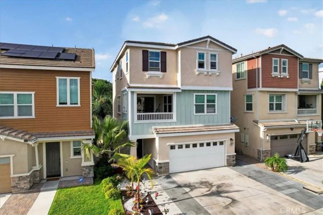 9701 Hawkeye Lane, Anaheim, CA 92804
