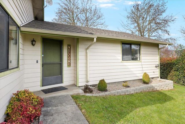 1422 Wineteer Lane, Grants Pass, OR 97527