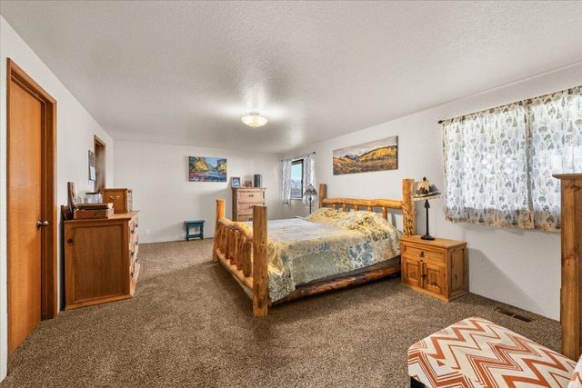 1422 Wineteer Lane, Grants Pass, OR 97527