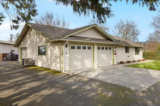 1422 Wineteer Lane, Grants Pass, OR 97527