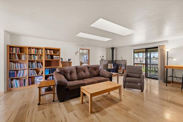 1422 Wineteer Lane, Grants Pass, OR 97527